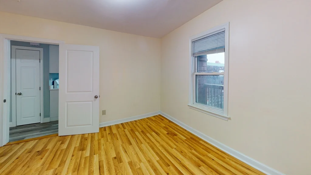 3 bed, 1 bath apartment for rent at 5 Edgar Ter Unit 3, Winter Hill — photo 10 of 11