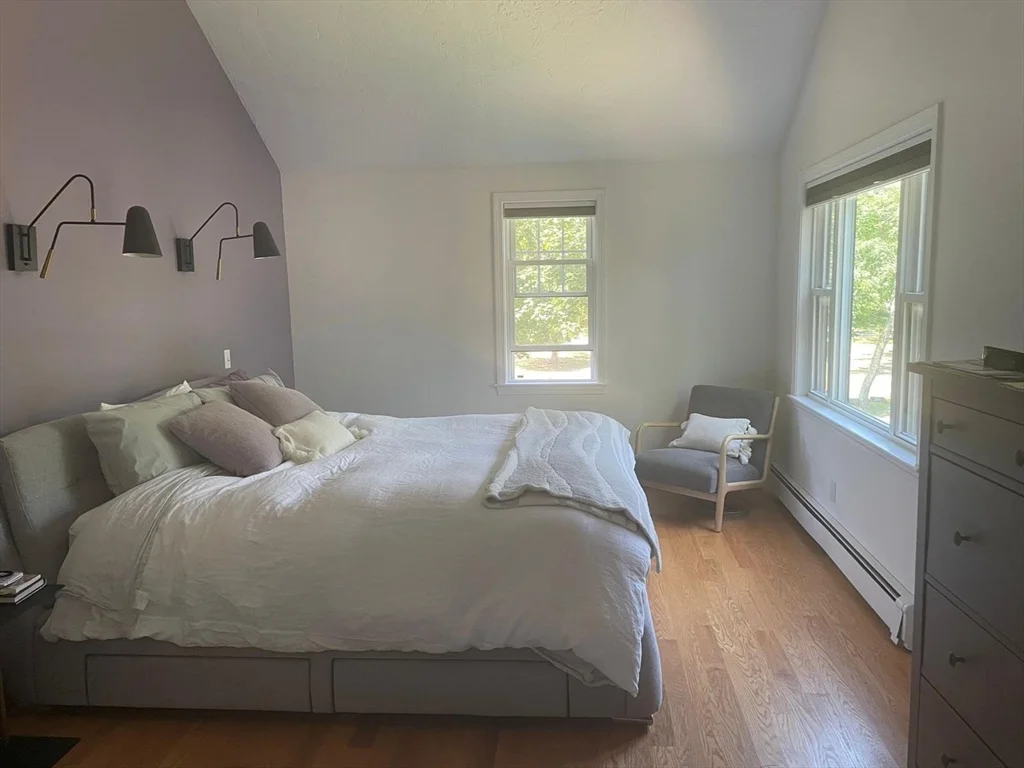 4 bed, 2 bath apartment for rent at 5 Eli's Ln Unit 5, Duxbury — photo 8 of 9