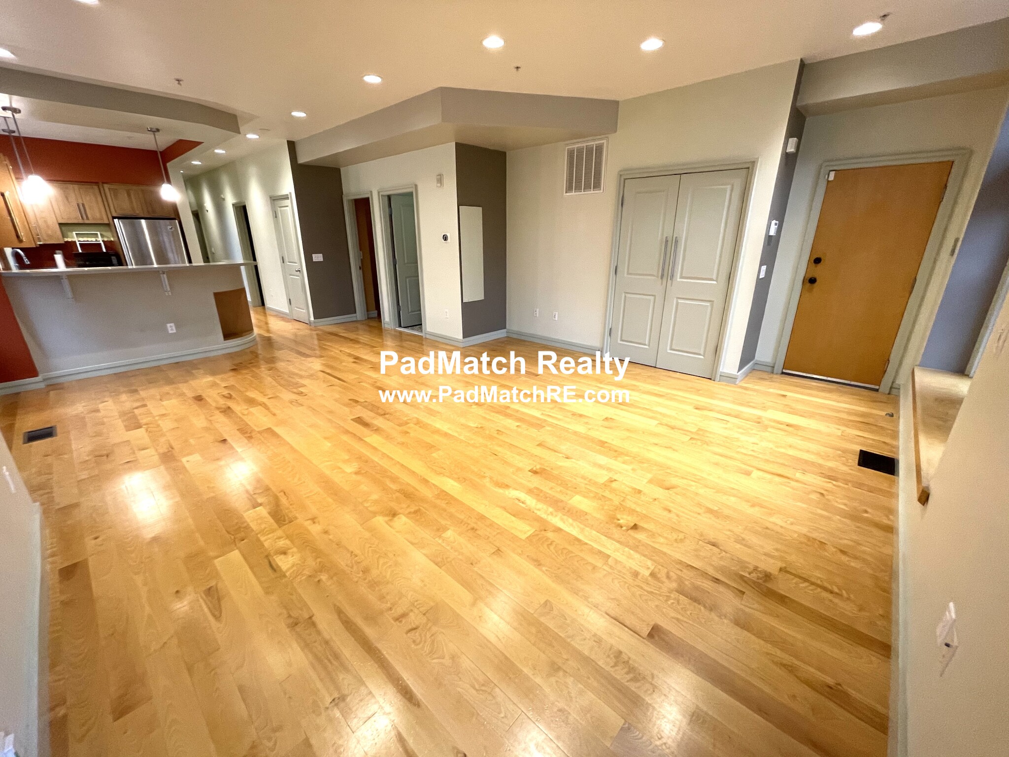 3 bed, 2 bath apartment for rent at 5 Ellis St Unit 1, Roxbury — photo 2 of 24