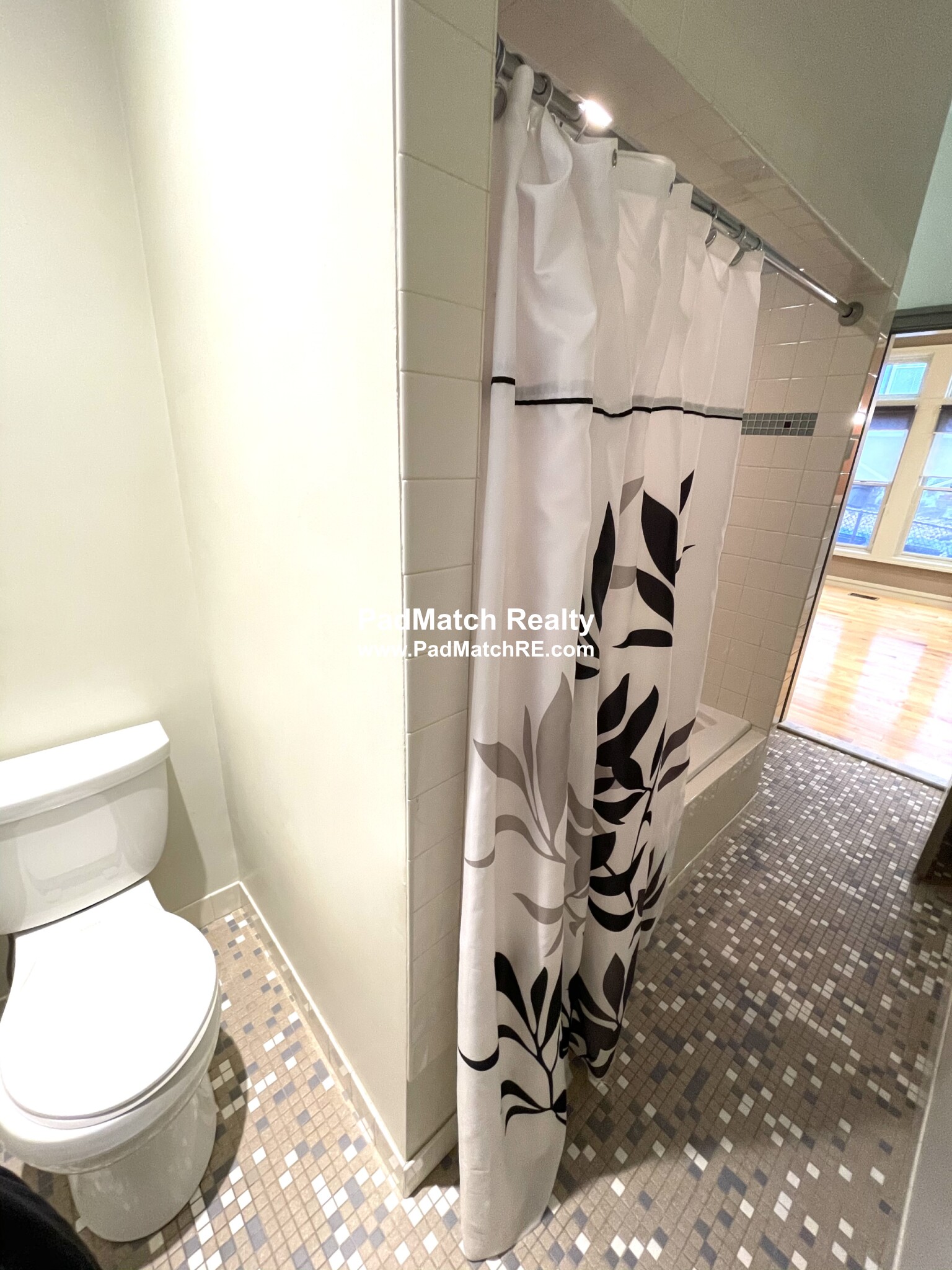 3 bed, 2 bath apartment for rent at 5 Ellis St Unit 1, Roxbury — photo 8 of 24