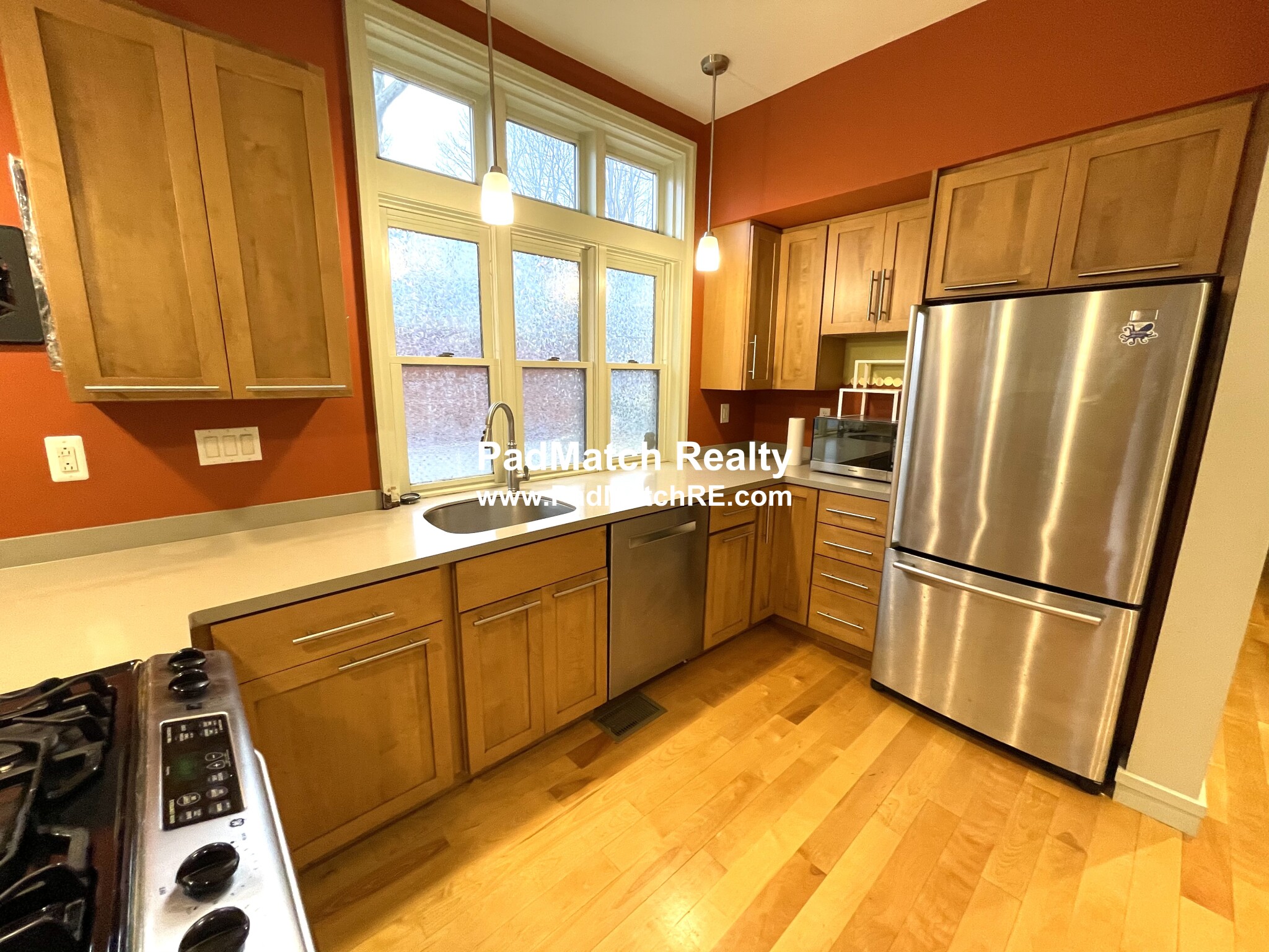 3 bed, 2 bath apartment for rent at 5 Ellis St Unit 1, Roxbury — photo 5 of 24