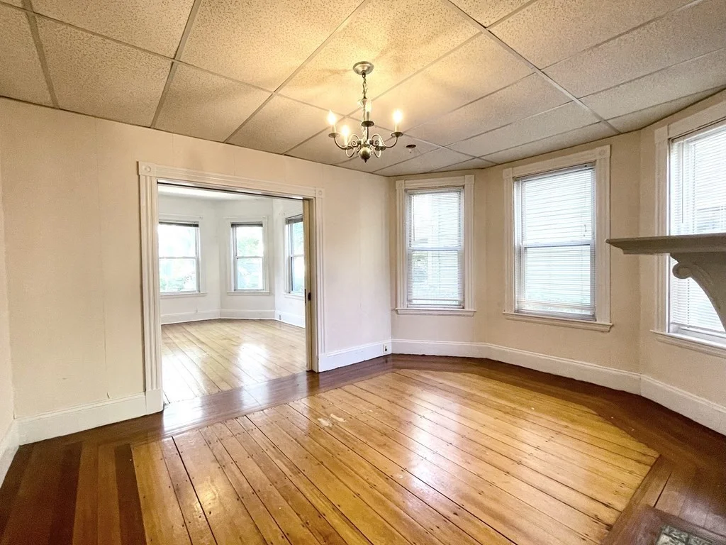 2 bed, 1 bath apartment for rent at 5 Ellsworth Park Unit 1, Cambridge — photo 2 of 7