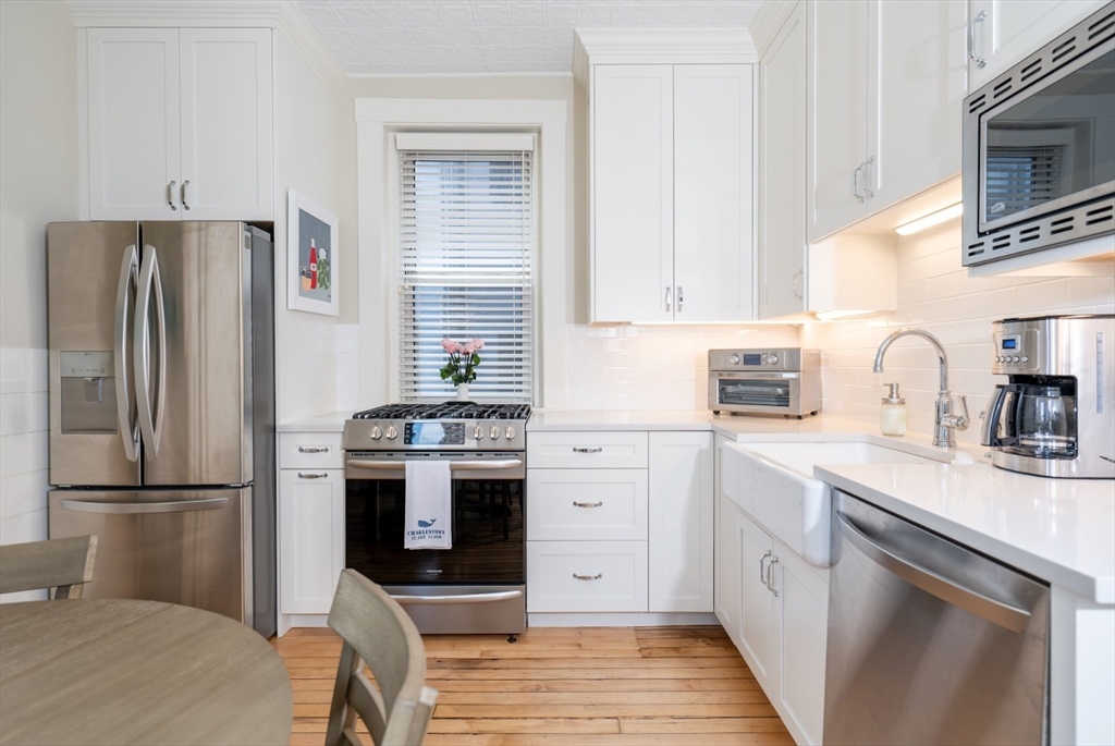 1 bed, 1 bath apartment for rent at 5 Ellwood St Unit 1, Charlestown — photo 3 of 9