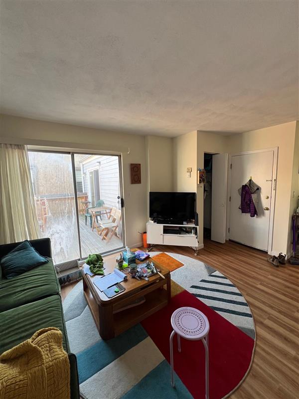 2 bed, 1 bath apartment for rent at 5 Elm St Unit 3, Spring Hill — photo 9 of 11