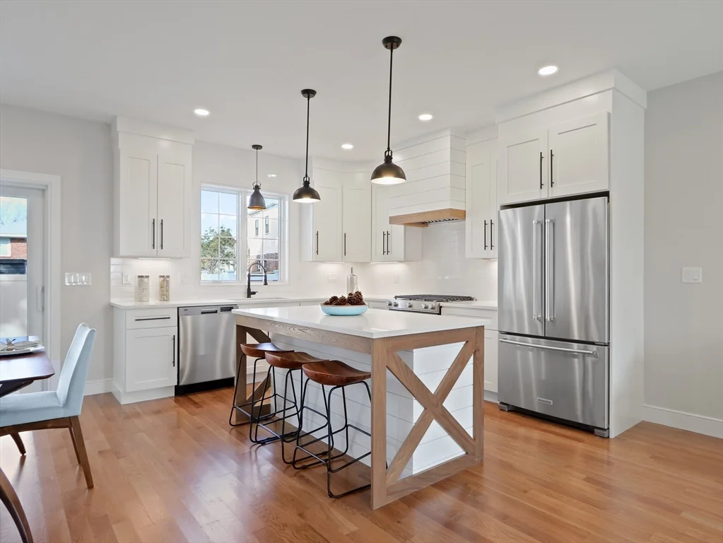 3 bed, 3 bath apartment for rent at 5 Emerald St Unit 1, Nonantum — photo 8 of 33