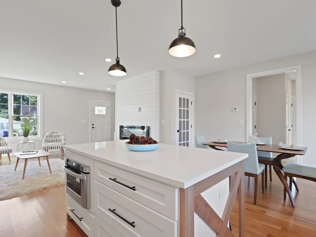 3 bed, 3 bath apartment for rent at 5 Emerald St Unit 1, Nonantum — photo 9 of 33