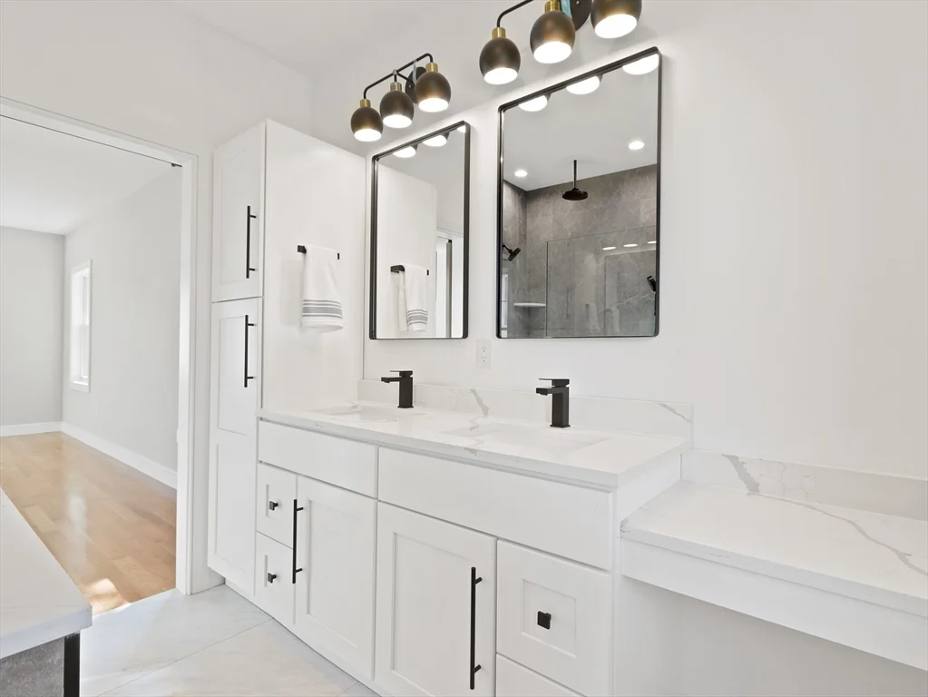 3 bed, 3 bath apartment for rent at 5 Emerald St Unit 1, Nonantum — photo 16 of 33