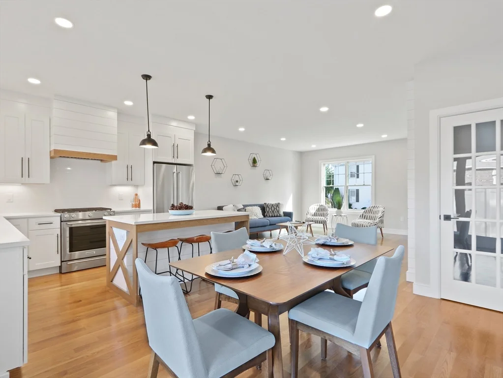 3 bed, 3 bath apartment for rent at 5 Emerald St Unit 1, Nonantum — photo 6 of 33
