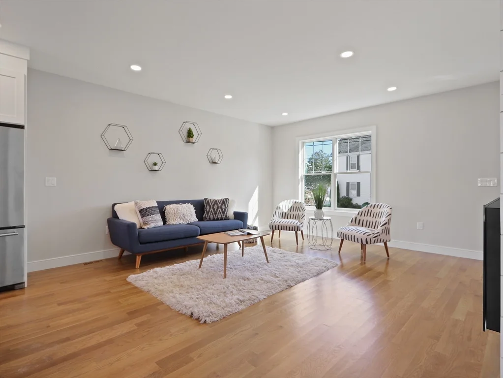 3 bed, 3 bath apartment for rent at 5 Emerald St Unit 1, Nonantum — photo 4 of 33
