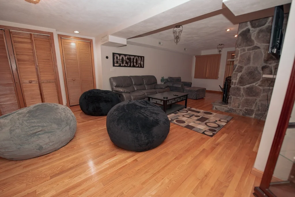 3 bed, 1 bath apartment for rent at 5 Emmet St Unit 2, South Boston — photo 6 of 20