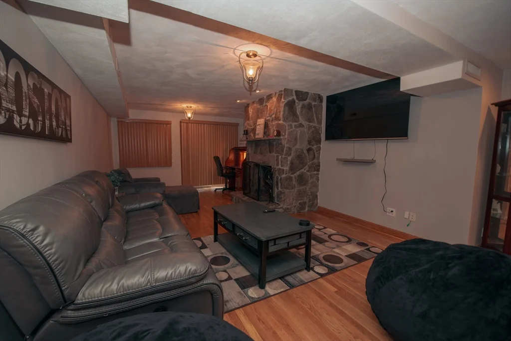 3 bed, 1 bath apartment for rent at 5 Emmet St Unit 2, South Boston — photo 4 of 20