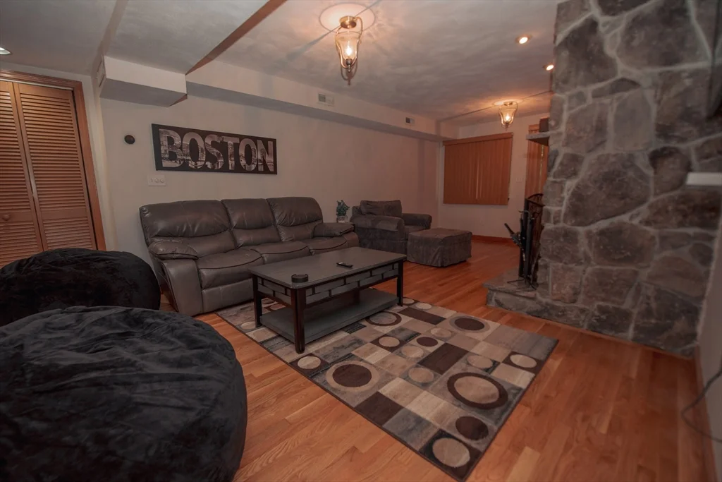 3 bed, 1 bath apartment for rent at 5 Emmet St Unit 2, South Boston — photo 5 of 20