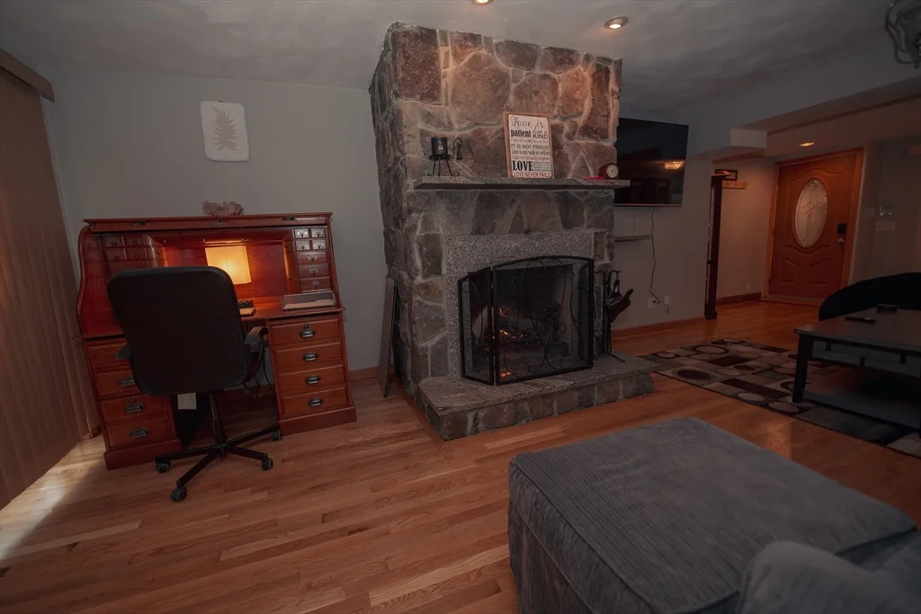 3 bed, 1 bath apartment for rent at 5 Emmet St Unit 2, South Boston — photo 2 of 20