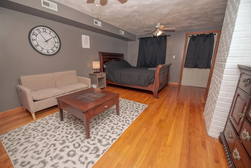 3 bed, 1 bath apartment for rent at 5 Emmet St Unit 2, South Boston — photo 16 of 20