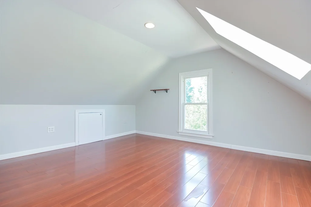 5 bed, 1 bath apartment for rent at 5 Evergreen Ave Unit 5-1, Somerville — photo 9 of 10