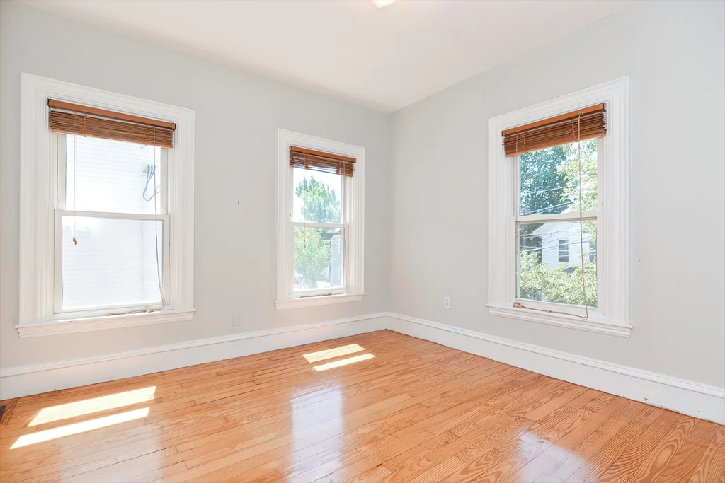 5 bed, 1 bath apartment for rent at 5 Evergreen Ave Unit 5-1, Somerville — photo 7 of 10