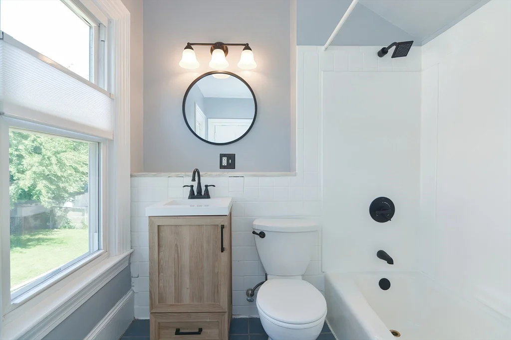5 bed, 1 bath apartment for rent at 5 Evergreen Ave Unit 5-1, Somerville — photo 8 of 10