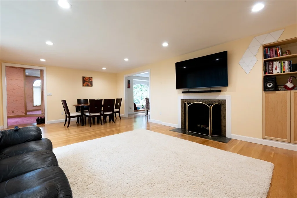 4 bed, 2 bath apartment for rent at 5 Fairview Rd, Canton — photo 4 of 28