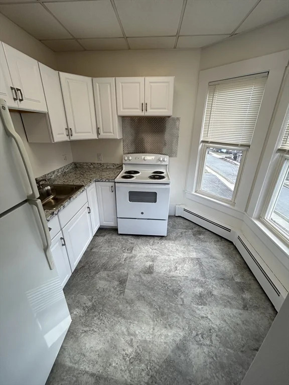 1 bed, 1 bath apartment for rent at 5 Fay St Unit 3, Westborough — photo 3 of 15