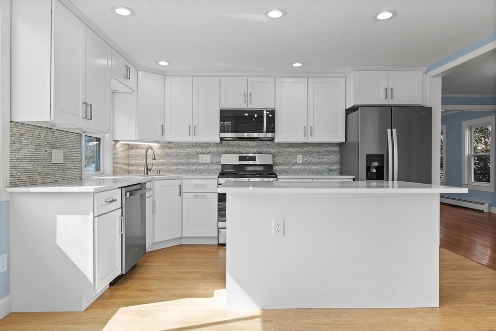 5 bed, 2 bath apartment for rent at 5 Fells Ave, Milford — photo 6 of 42