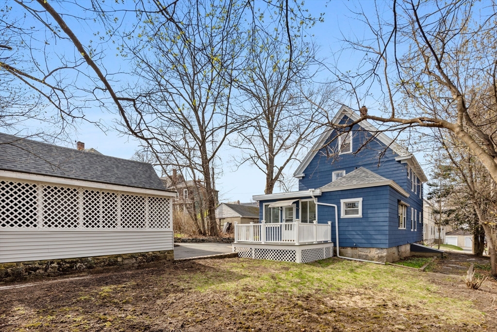 5 bed, 2 bath apartment for rent at 5 Fells Ave, Milford — photo 3 of 42