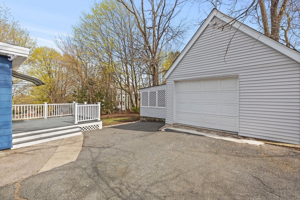 5 bed, 2 bath apartment for rent at 5 Fells Ave, Milford — photo 39 of 42