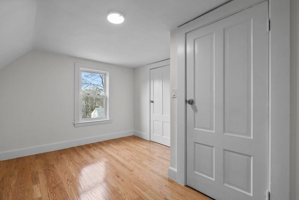 5 bed, 2 bath apartment for rent at 5 Fells Ave, Milford — photo 35 of 42