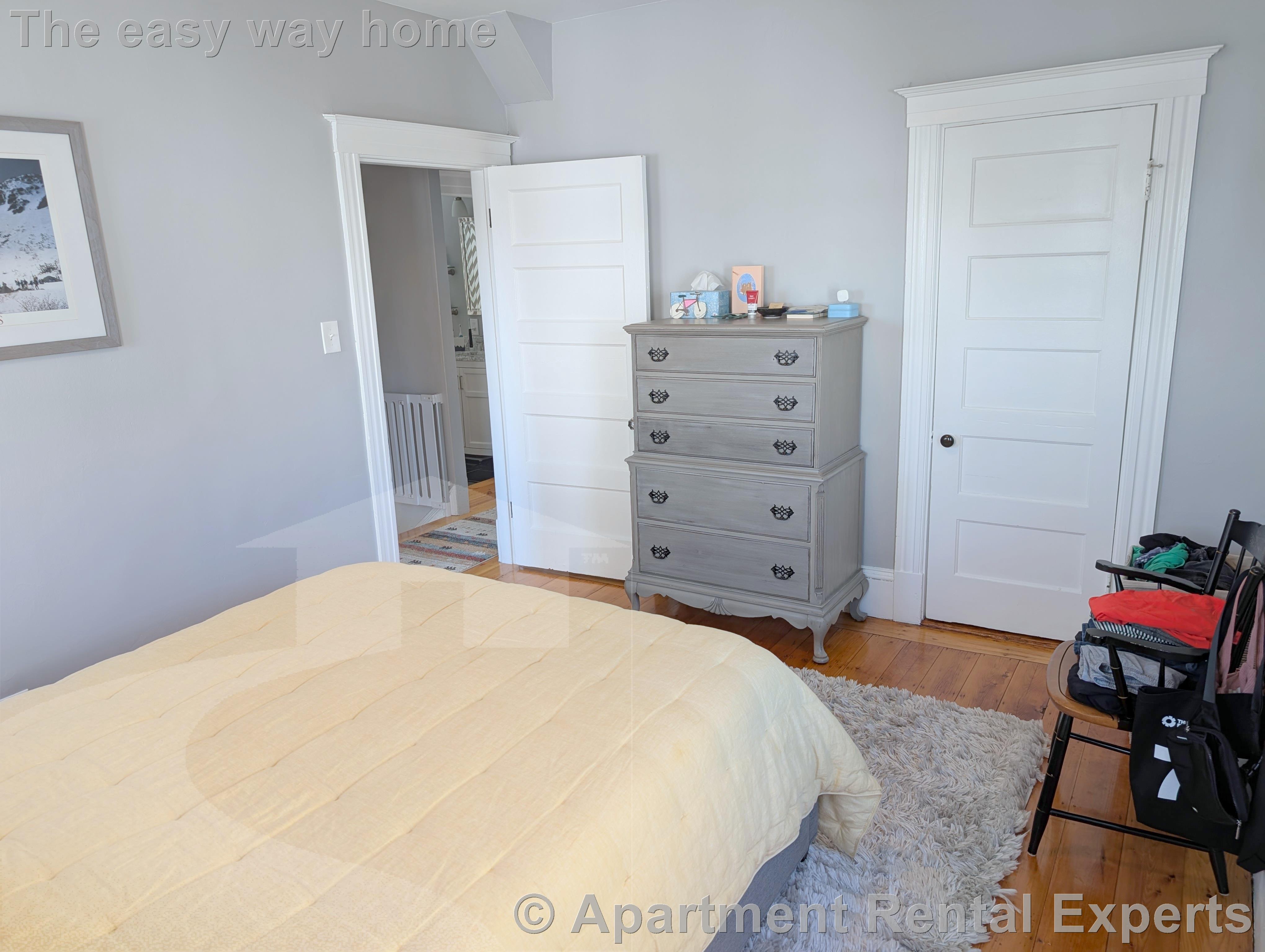 4 bed, 1 bath apartment for rent at 5 Florence Ter, Winter Hill — photo 20 of 38