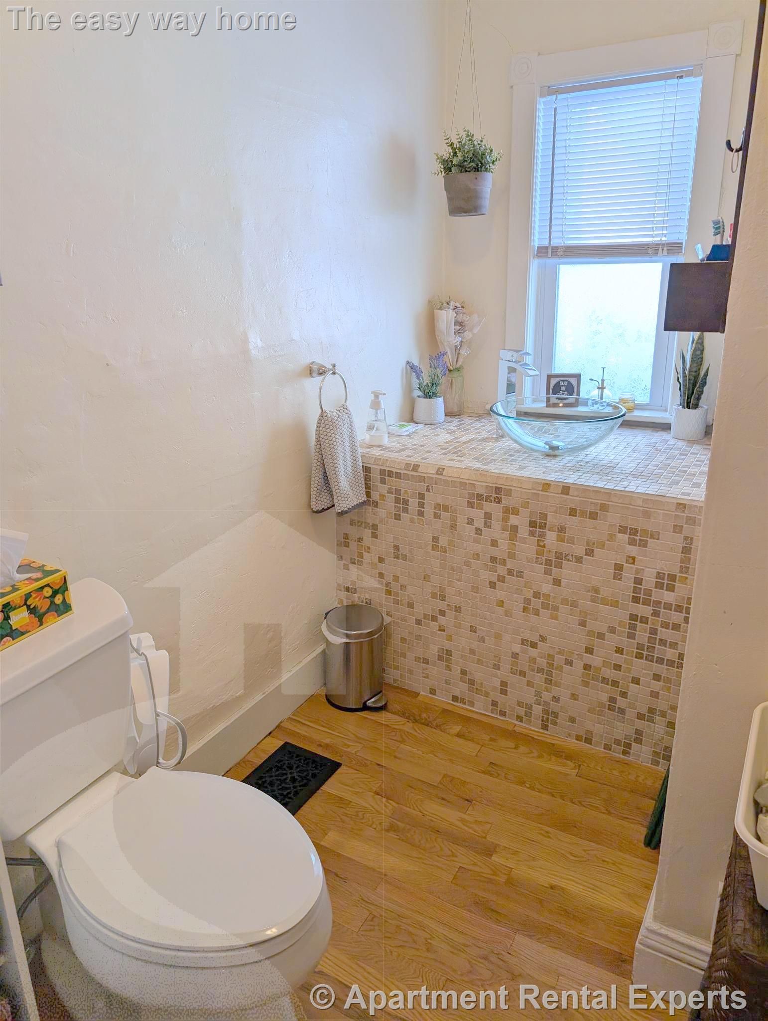 4 bed, 1 bath apartment for rent at 5 Florence Ter, Winter Hill — photo 15 of 38