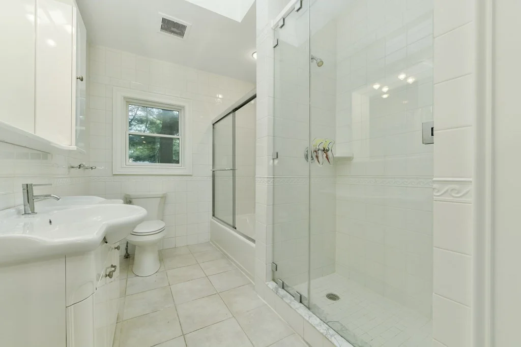 3 bed, 3 bath apartment for rent at 5 Forest St Unit 2, Newton Highlands — photo 14 of 25