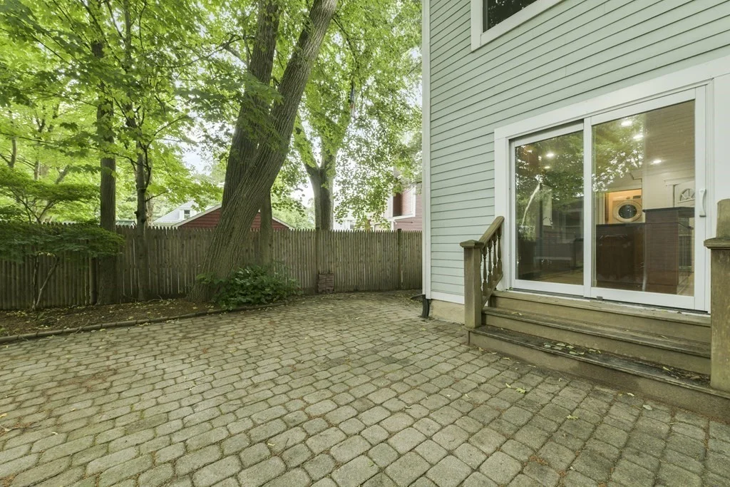 3 bed, 3 bath apartment for rent at 5 Forest St Unit 2, Newton Highlands — photo 23 of 25