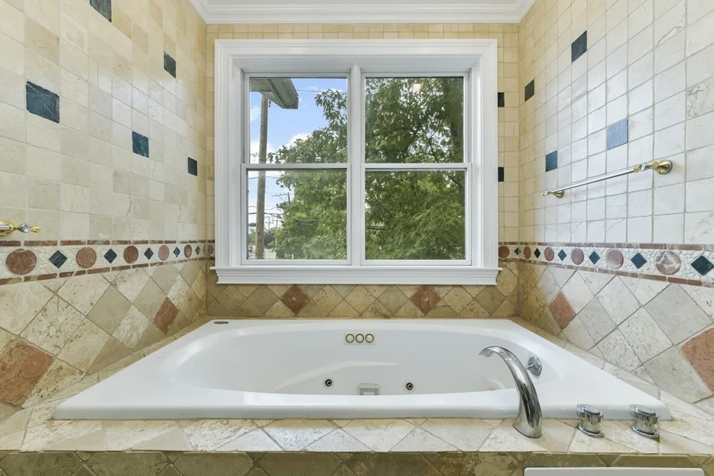 3 bed, 3 bath apartment for rent at 5 Forest St Unit 2, Newton Highlands — photo 21 of 25