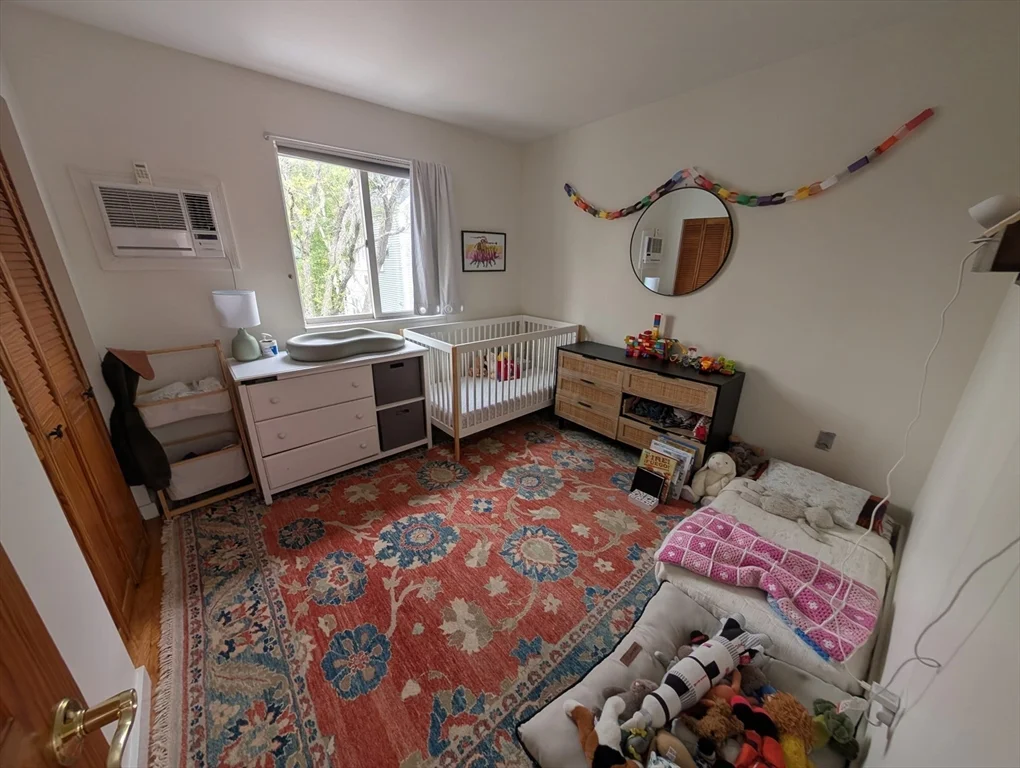 2 bed, 1 bath apartment for rent at 5 Fort Washington Pl Unit B, Cambridgeport — photo 3 of 11