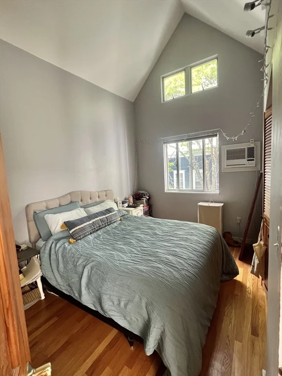 2 bed, 1 bath apartment for rent at 5 Fort Washington Pl Unit B, Cambridgeport — photo 1 of 11