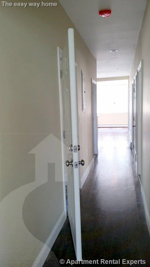 3 bed, 1 bath apartment for rent at 5 Fountain Ave Unit 2, Sullivan Square — photo 8 of 16