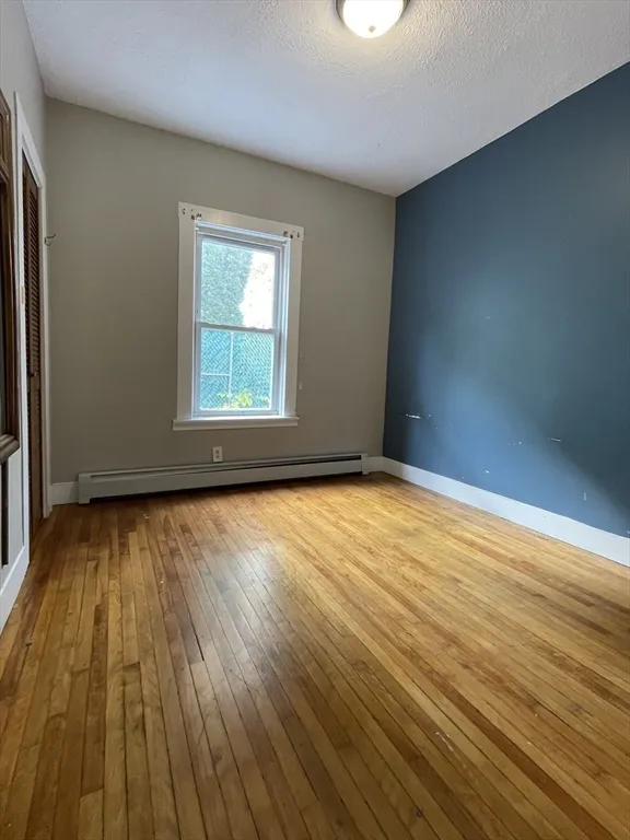 3 bed, 1 bath apartment for rent at 5 Freeland Ter Unit 1, Worcester — photo 13 of 16