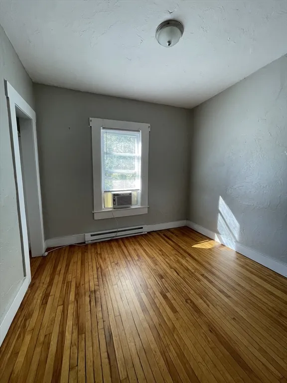 3 bed, 1 bath apartment for rent at 5 Freeland Ter Unit 3, Worcester — photo 21 of 25