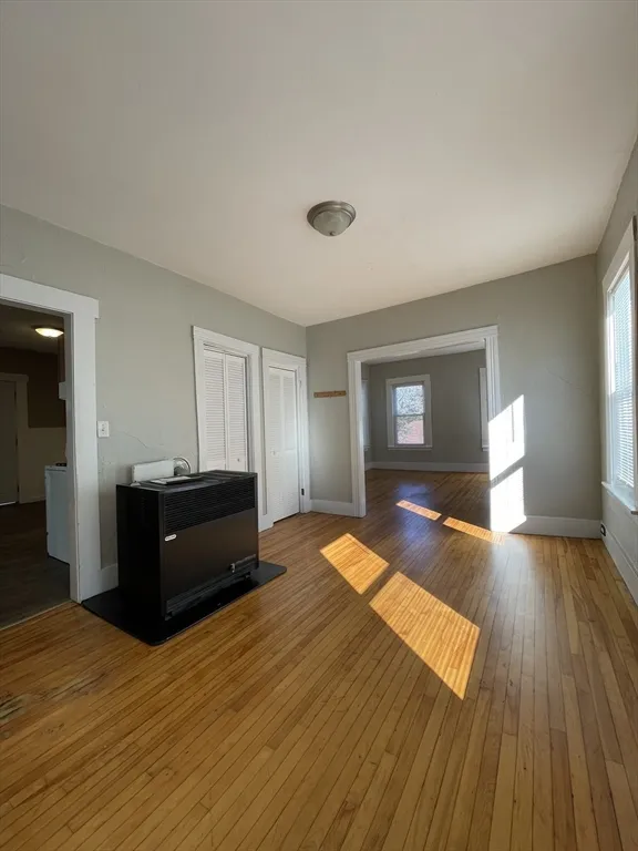 3 bed, 1 bath apartment for rent at 5 Freeland Ter Unit 3, Worcester — photo 14 of 25
