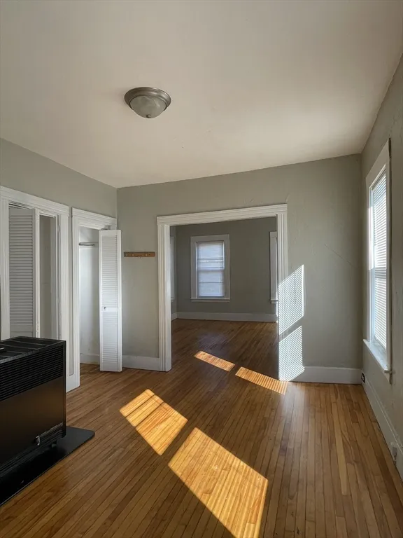 3 bed, 1 bath apartment for rent at 5 Freeland Ter Unit 3, Worcester — photo 17 of 25