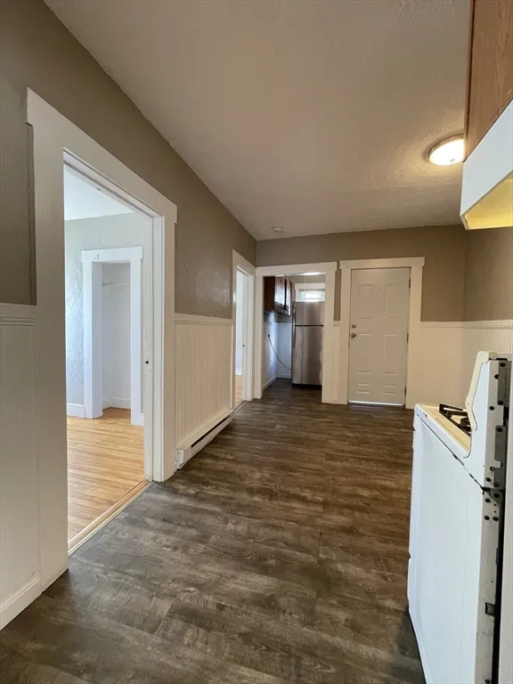 3 bed, 1 bath apartment for rent at 5 Freeland Ter Unit 3, Worcester — photo 13 of 25