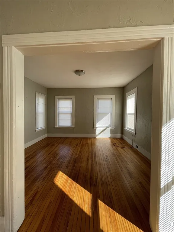 3 bed, 1 bath apartment for rent at 5 Freeland Ter Unit 3, Worcester — photo 16 of 25