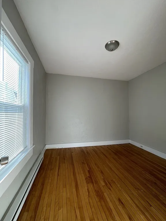 3 bed, 1 bath apartment for rent at 5 Freeland Ter Unit 3, Worcester — photo 19 of 25