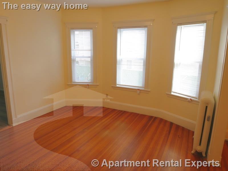 2 bed, 1 bath apartment for rent at 5 Freeman St, East Arlington — photo 6 of 17