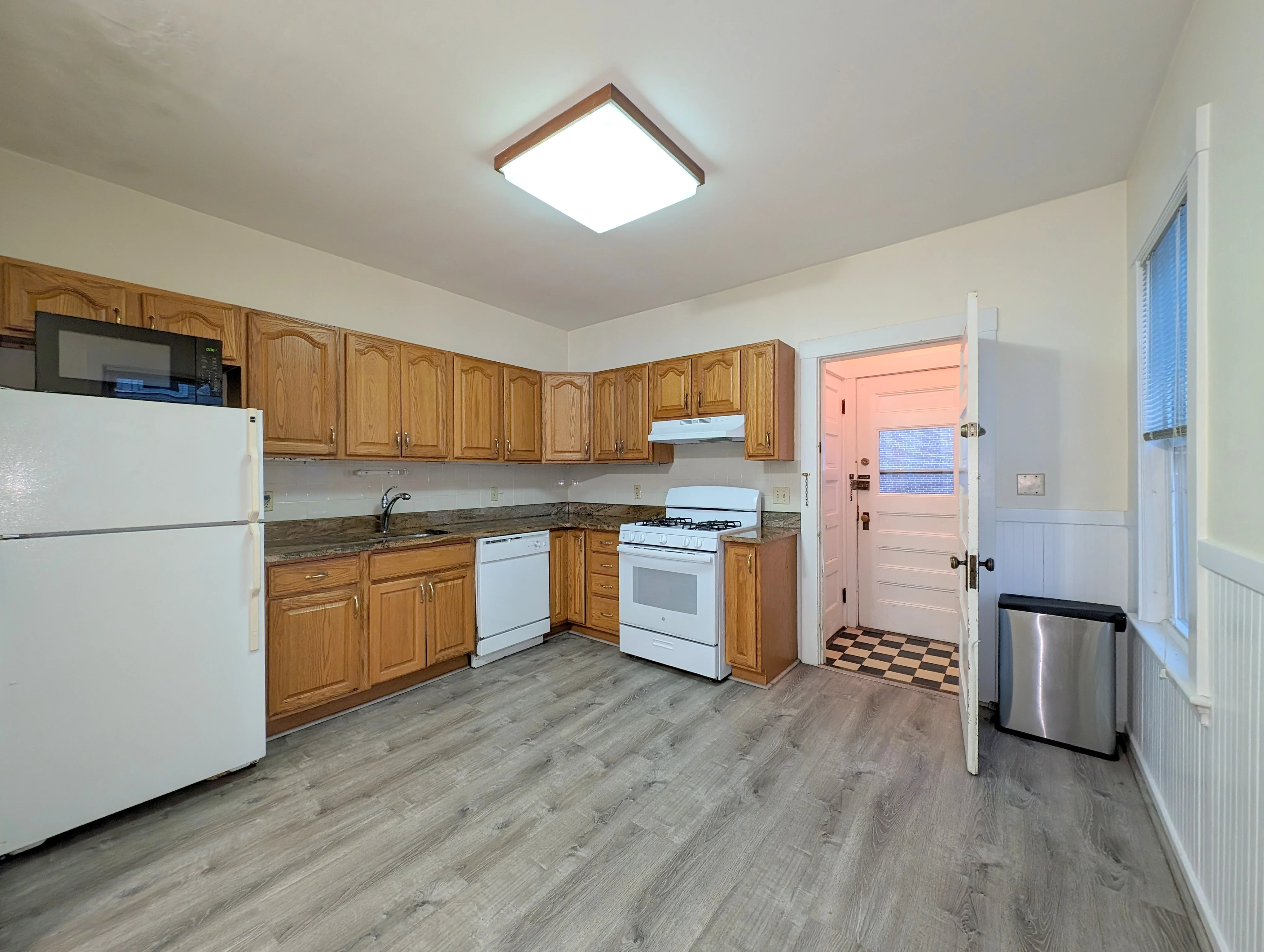 2.5 bed, 1 bath apartment for rent at 5 Freeman St Unit 1, Arlington — photo 1 of 20