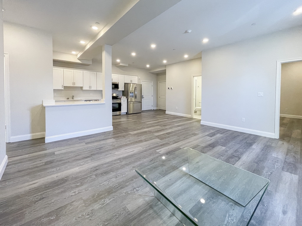 2 bed, 2 bath apartment for rent at 5 Fremont St Unit 106, Winthrop — photo 3 of 15