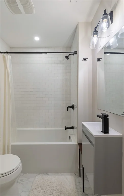 2 bed, 2 bath apartment for rent at 5 Garden Ct Unit 2, North End — photo 13 of 21