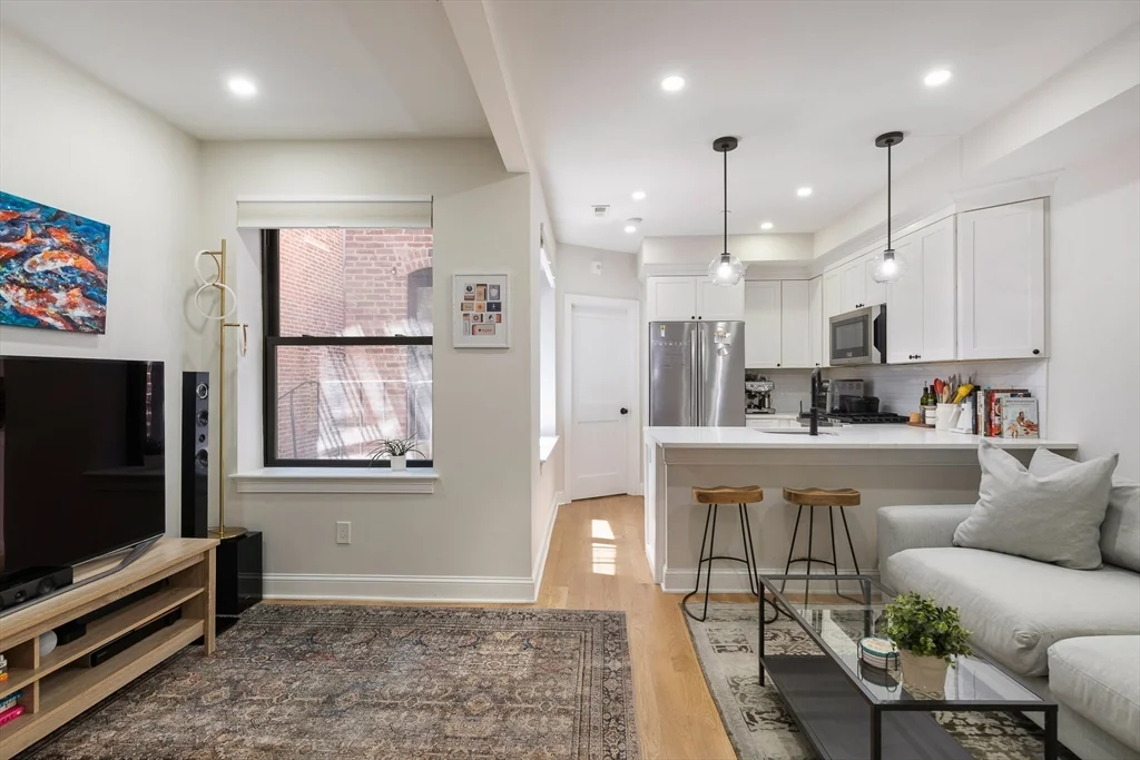 2 bed, 2 bath apartment for rent at 5 Garden Ct Unit 2, North End — photo 1 of 21