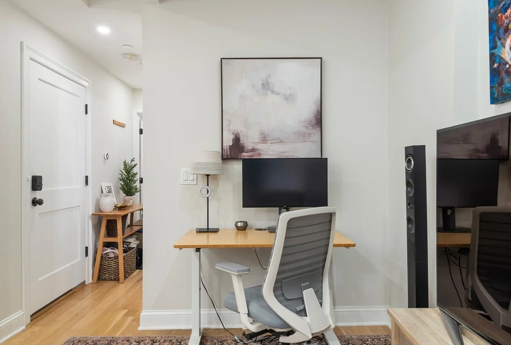 2 bed, 2 bath apartment for rent at 5 Garden Ct Unit 2, North End — photo 7 of 21