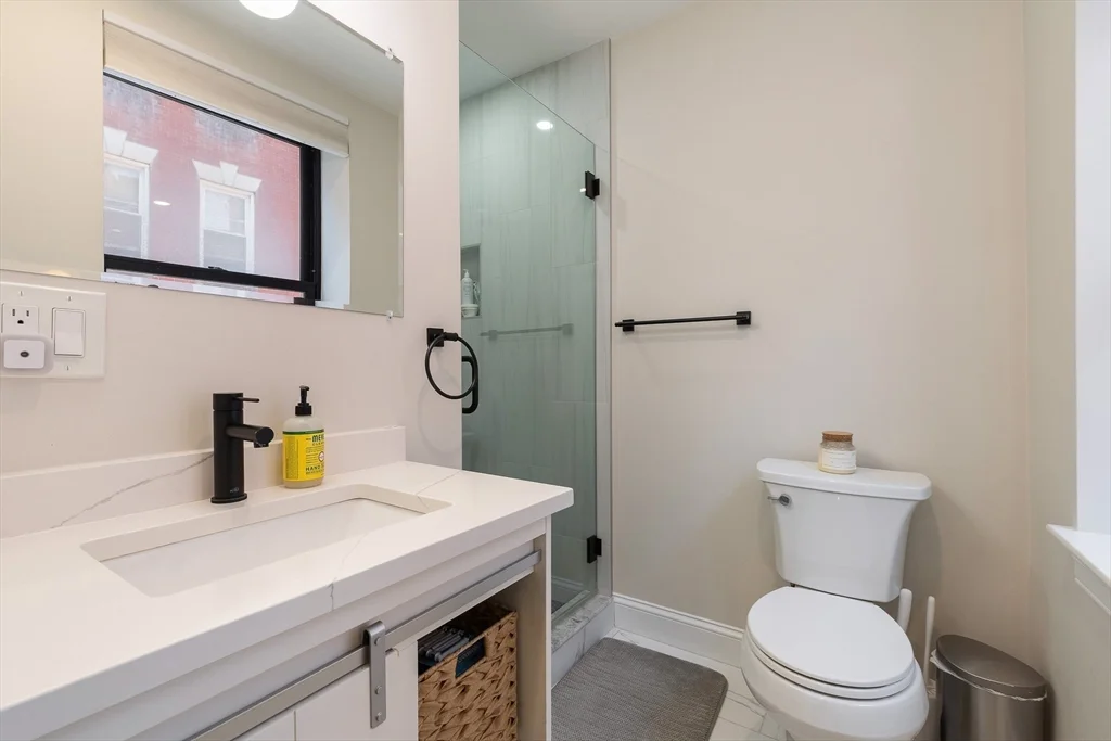 2 bed, 2 bath apartment for rent at 5 Garden Ct Unit 2, North End — photo 18 of 21