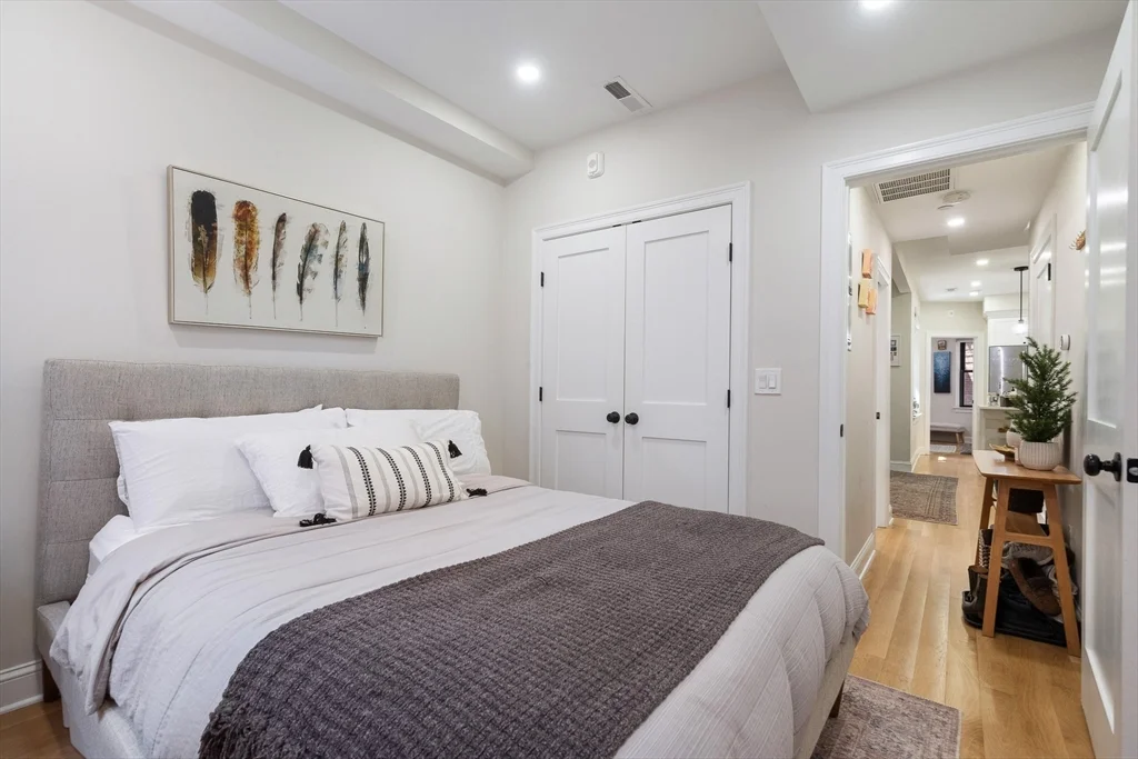 2 bed, 2 bath apartment for rent at 5 Garden Ct Unit 2, North End — photo 14 of 21